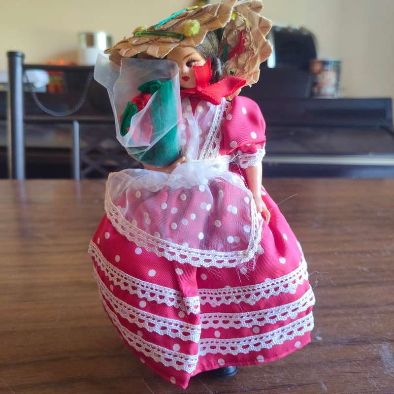 Gorgeous souvenir doll - Made in Italy