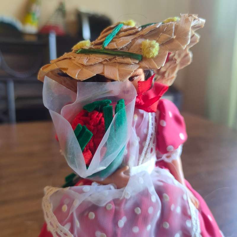 Gorgeous souvenir doll - Made in Italy