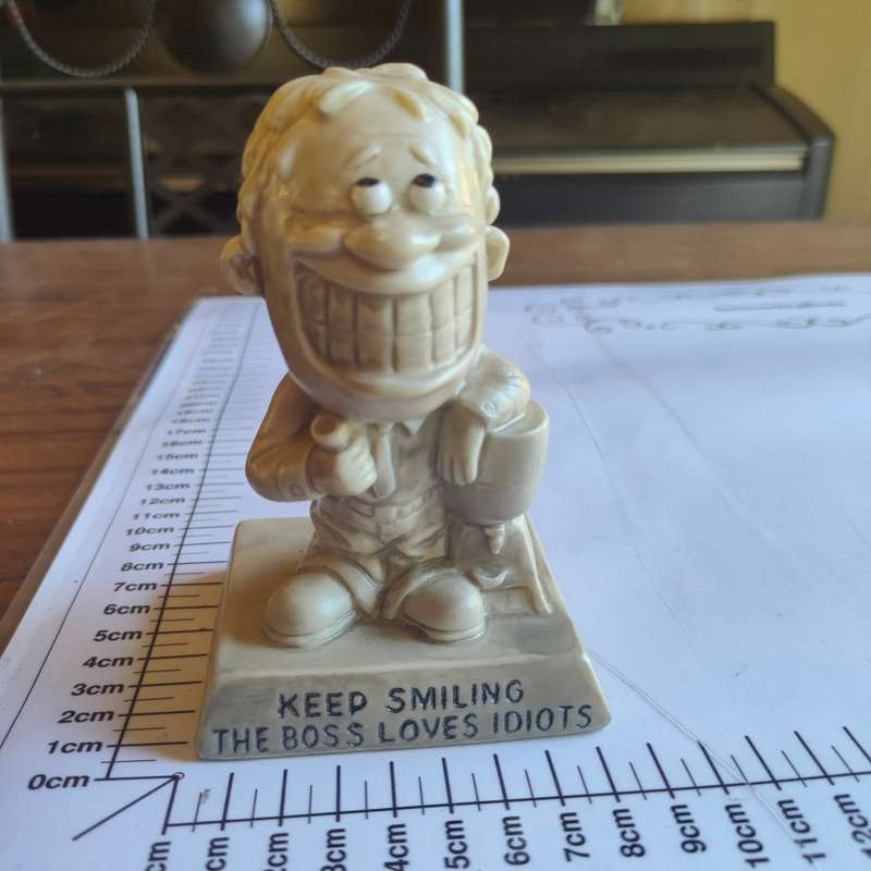 Funny vintage Russ Berrie novelty desk ornament
