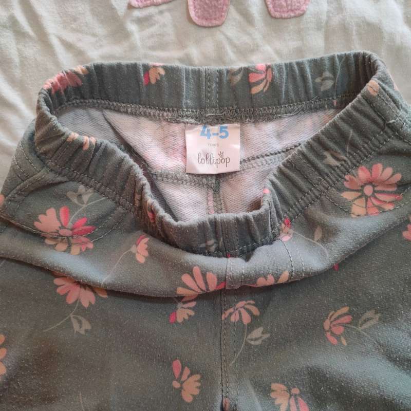 Girls pants and top - 4-5 years