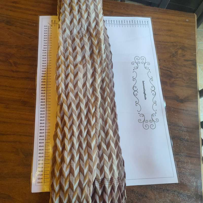 A gorgeous scarf - brown