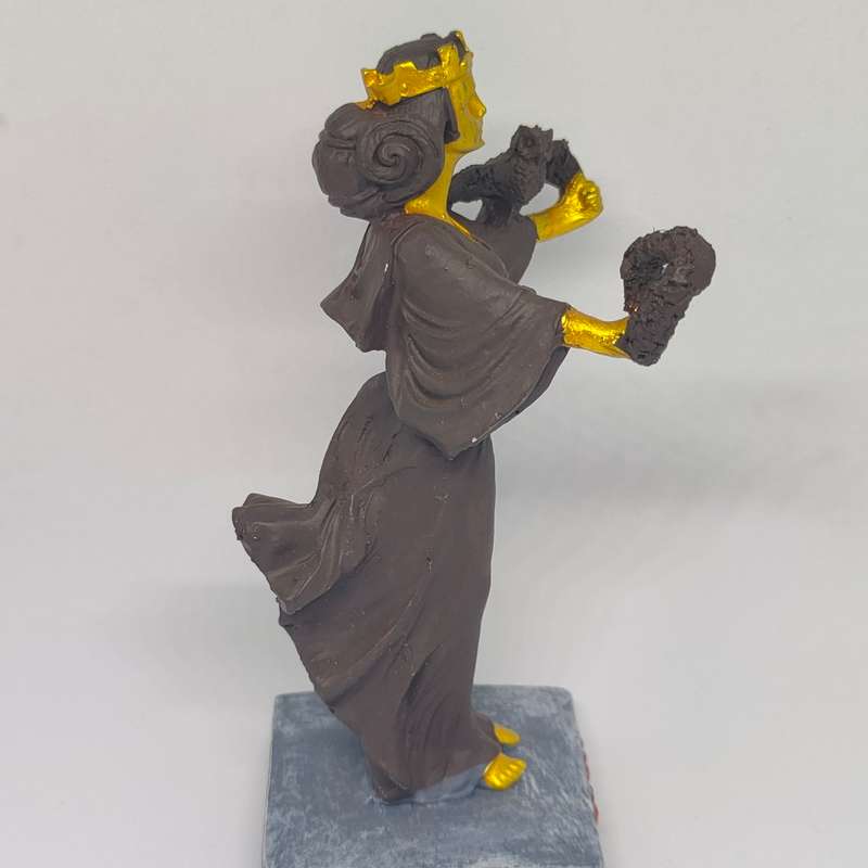 Sofia paperweight - statue