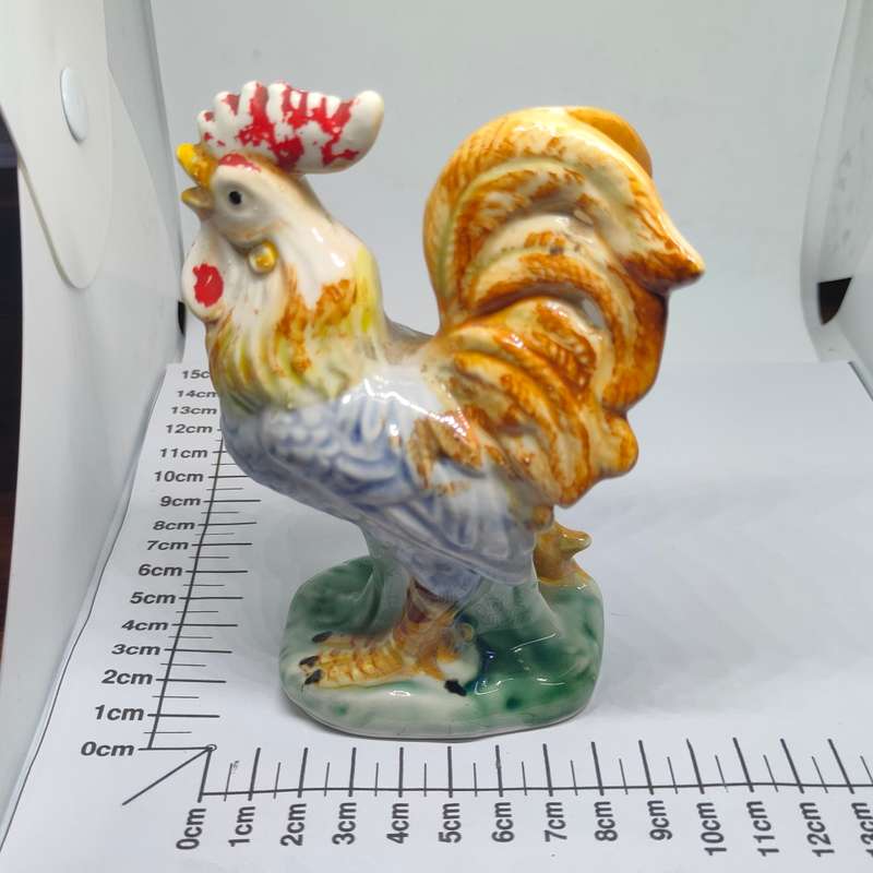Vintage kitch rooster ornament/figurine