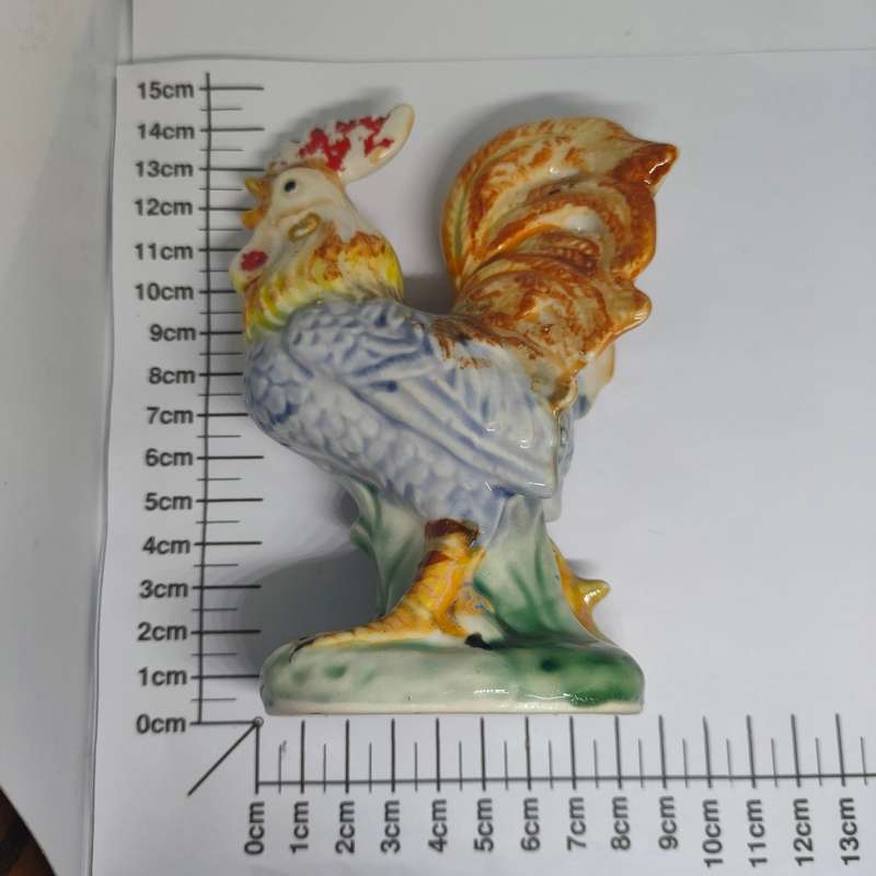Vintage kitch rooster ornament/figurine