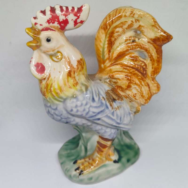 Vintage kitch rooster ornament/figurine