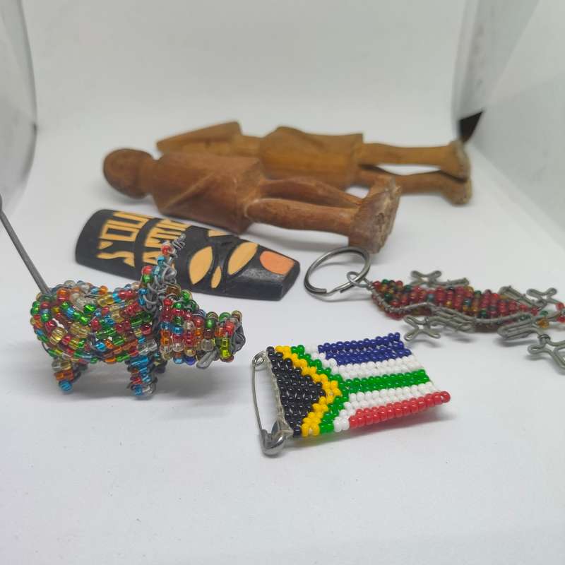 Nice lot of proudly South African ornaments