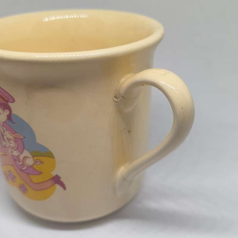 Two vintage kids mugs