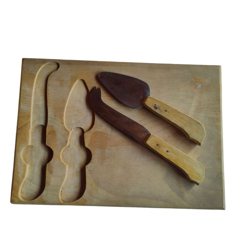 Hand made fine quality Wooden chopping board with utensils