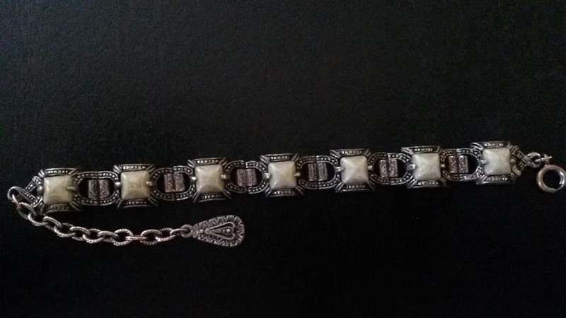 Vintage Egyptian Revival Style Bracelet - no markings