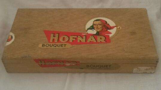 vintage Hofnar cigar wooden box