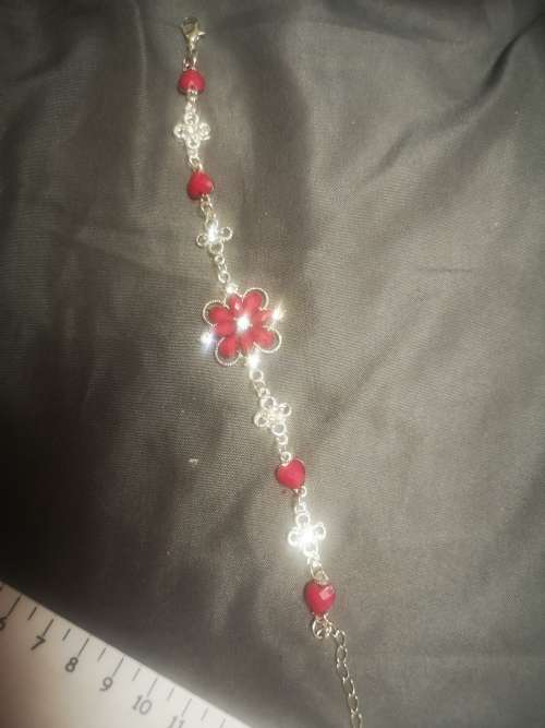 Stunning fashion bracelet with purple stones