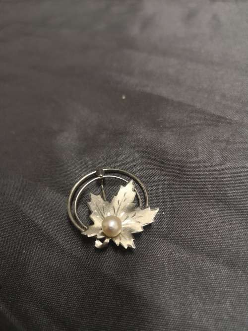 Beautiful sterling silver brooch