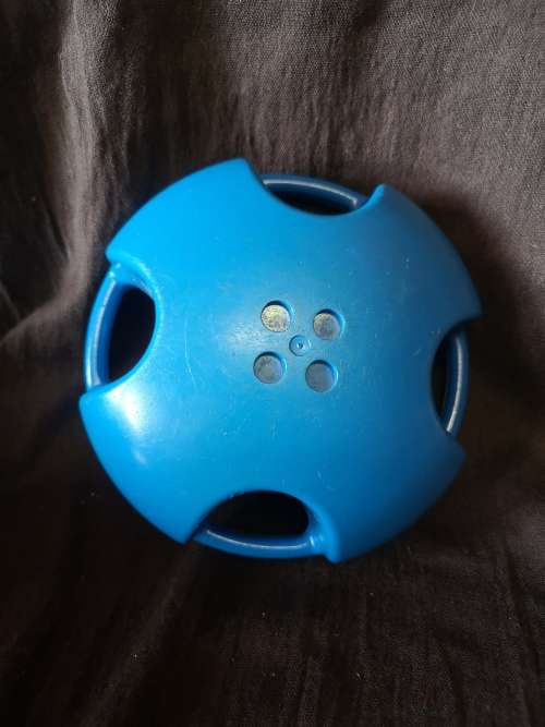 Stock clearance - now on R1 auction! Vintage Duplo lego rattle float on auction
