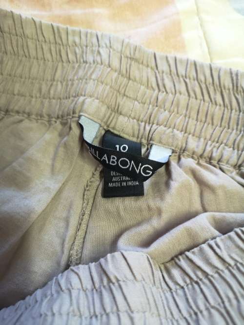 Billabong pants - size 10