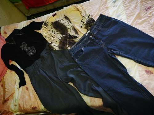Nice lot of woman's clothes - size 10/12