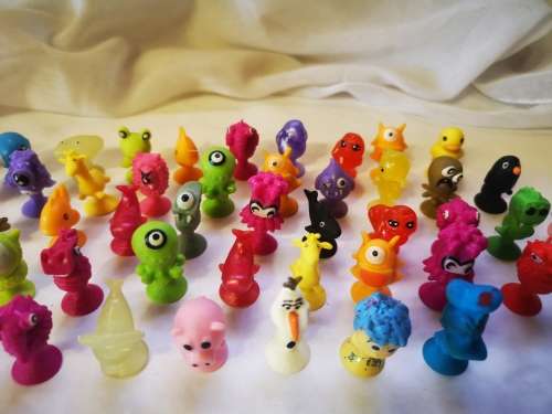Big lot of Stickys - 46 Stickys for one bid