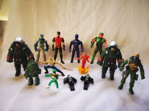 Big lot of action figures - includes Chap Mei, Kenner and Mattel