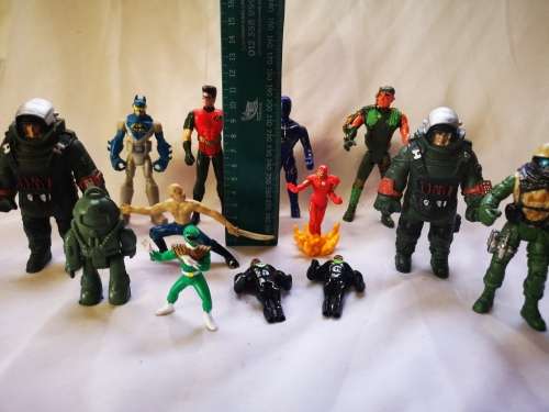 Big lot of action figures - includes Chap Mei, Kenner and Mattel