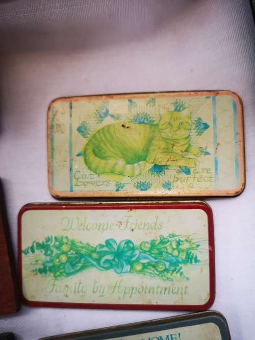 Bulk lot fridge magnets