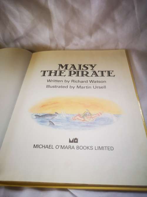 Maisy the pirate children's book
