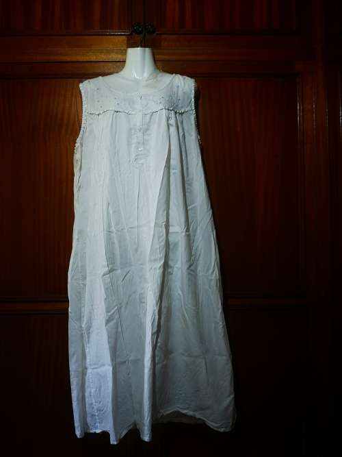 Vintage white nightgown #1