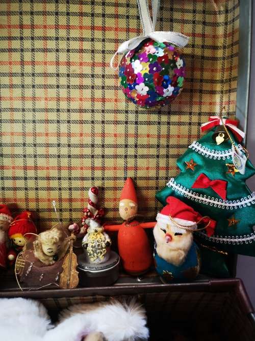 A stunning big lot of vintage Christmas decorations and gifts in a gorgeous vintage case