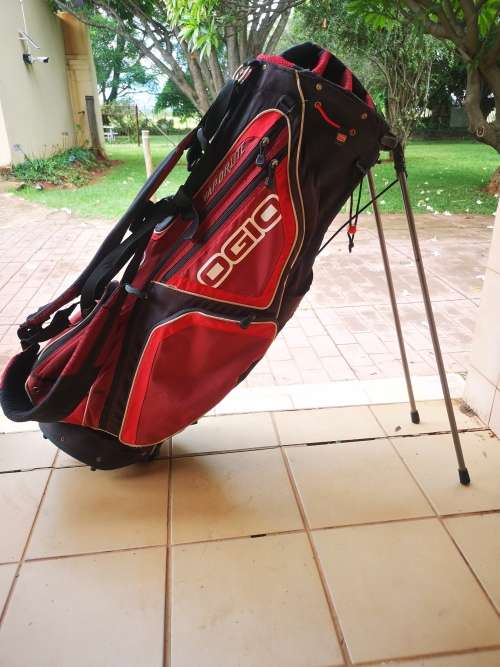 A great Ogio golf bag on offer. Still in very good condition.