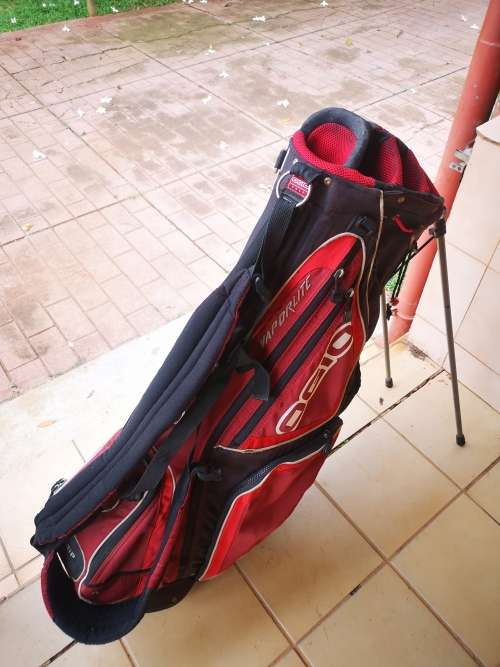 A great Ogio golf bag on offer. Still in very good condition.