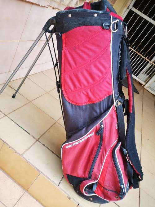 A great Ogio golf bag on offer. Still in very good condition.