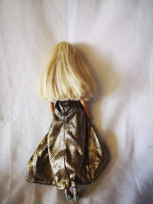 A beautiful almost vintage Barbie