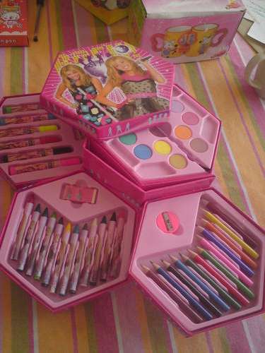 Hannah Montana Art Set!!