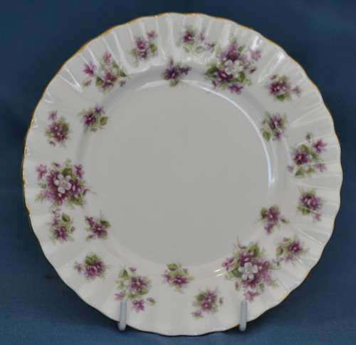 Royal Albert "Sweet Violets" tea side pate