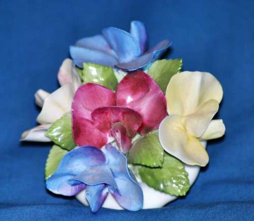 Royal Albert Flowers of the Month April Posy