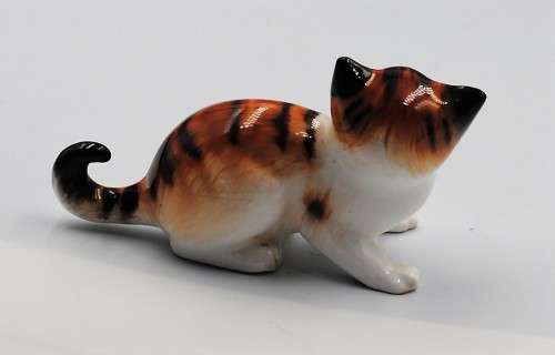 Royal Doulton Kitten Figurine HN2584