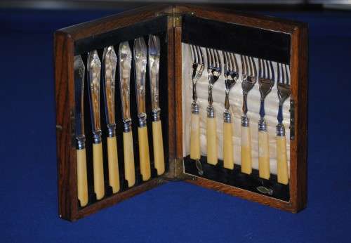 Boxed EPNS Fish set