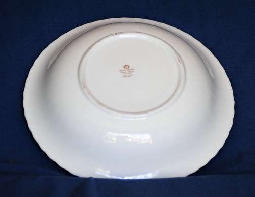 `12 Royal Albert `Val D`or` Bowls