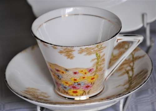 Royal StandardTea Trio