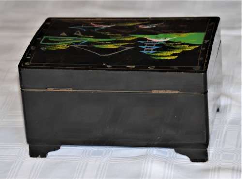 Vintage Lacquered Musical Jewellery Box