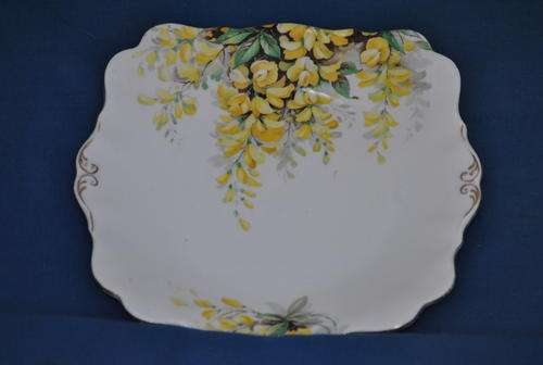 Royal Standard cake plate