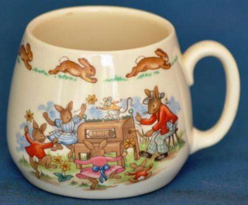 Royal Doulton "Bunnikins" coffee mug, vintage