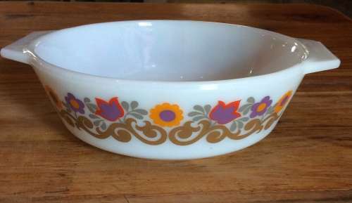 Pyrex JAJ Briarwood  Casserole Dish