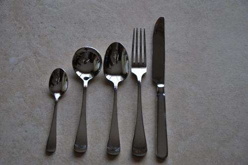 Maxwell Williams Cutlery Place Setting