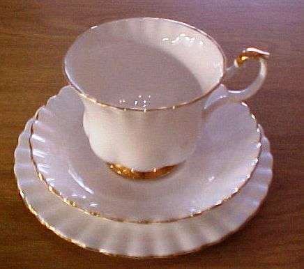 6 x Royal Albert Trio's - Val Dor