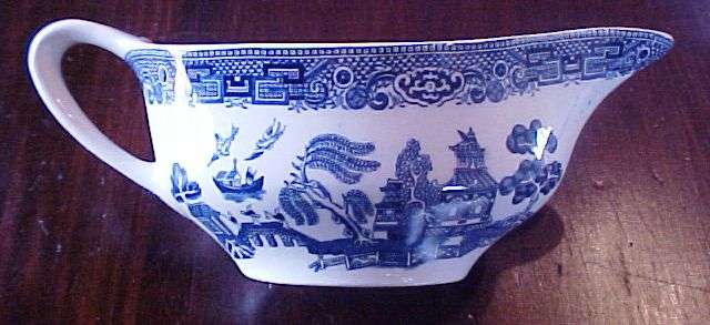 Willow Gravy Boat - Made in England