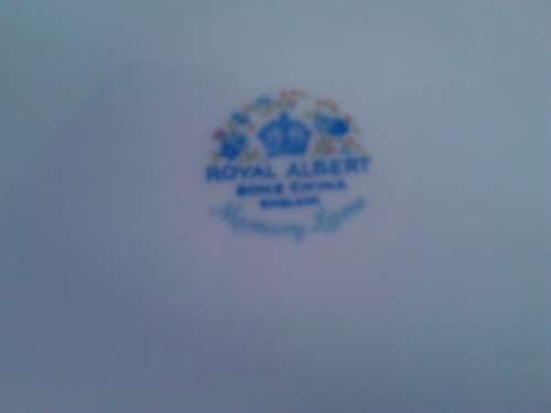 ROYAL ALBERT MEMORY LANE LARGE CAKE PLATE