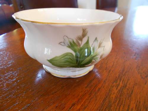 Royal Albert Trillium Sugar Bowl