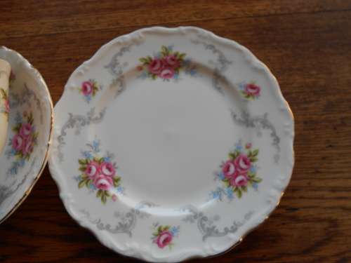Royal Albert Tranquillity, Trio