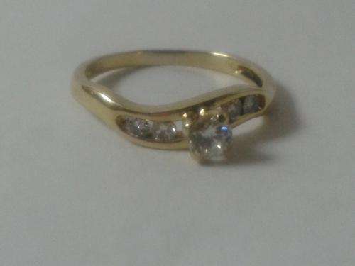 stunning 14k ladies diamond ring(REDUCED)