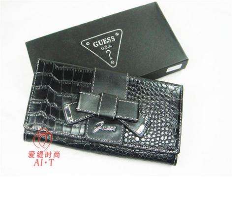 NEW GUESS Black  WOMANS PURSE