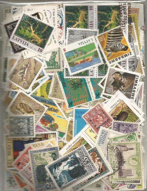 MIXED WORLD MINT & USED   LOT IN PKT,SOME DUPP.52 .GS
